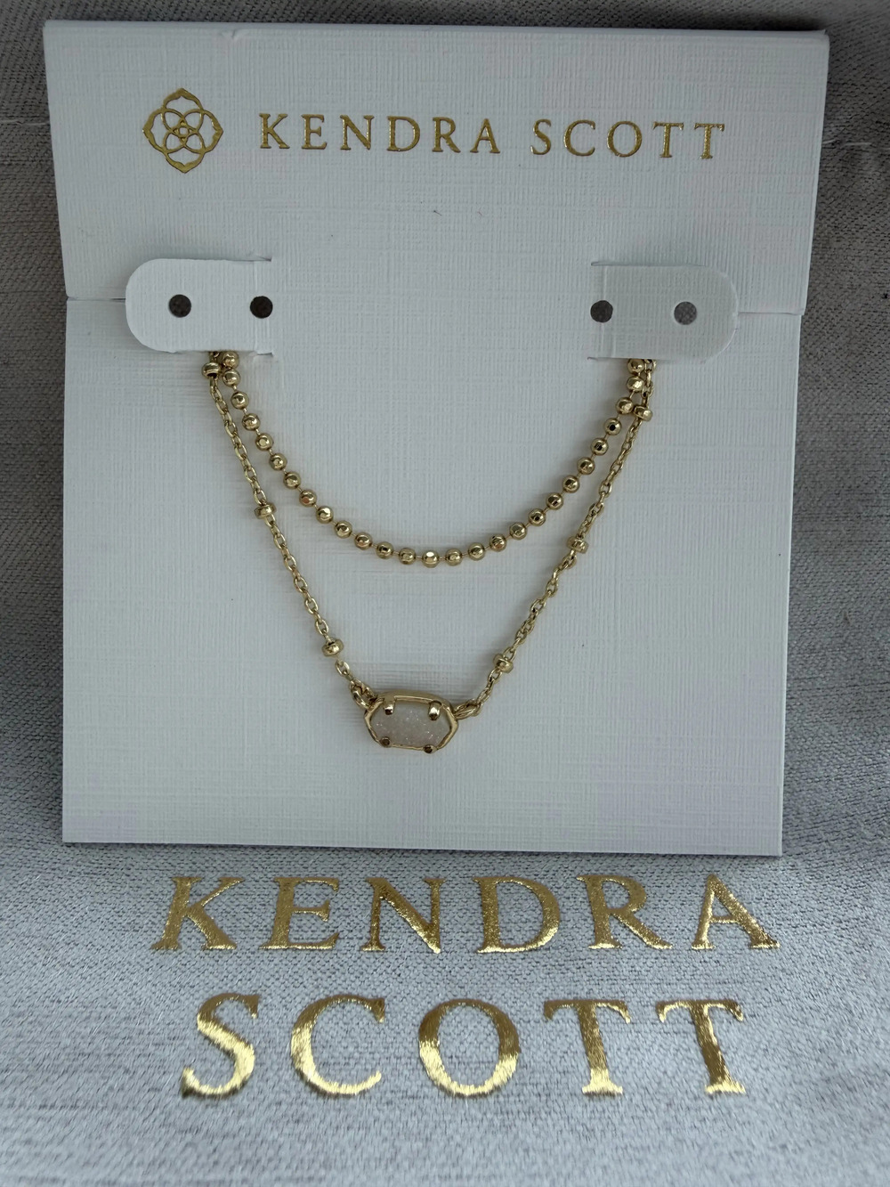 Kendra Scott necklace